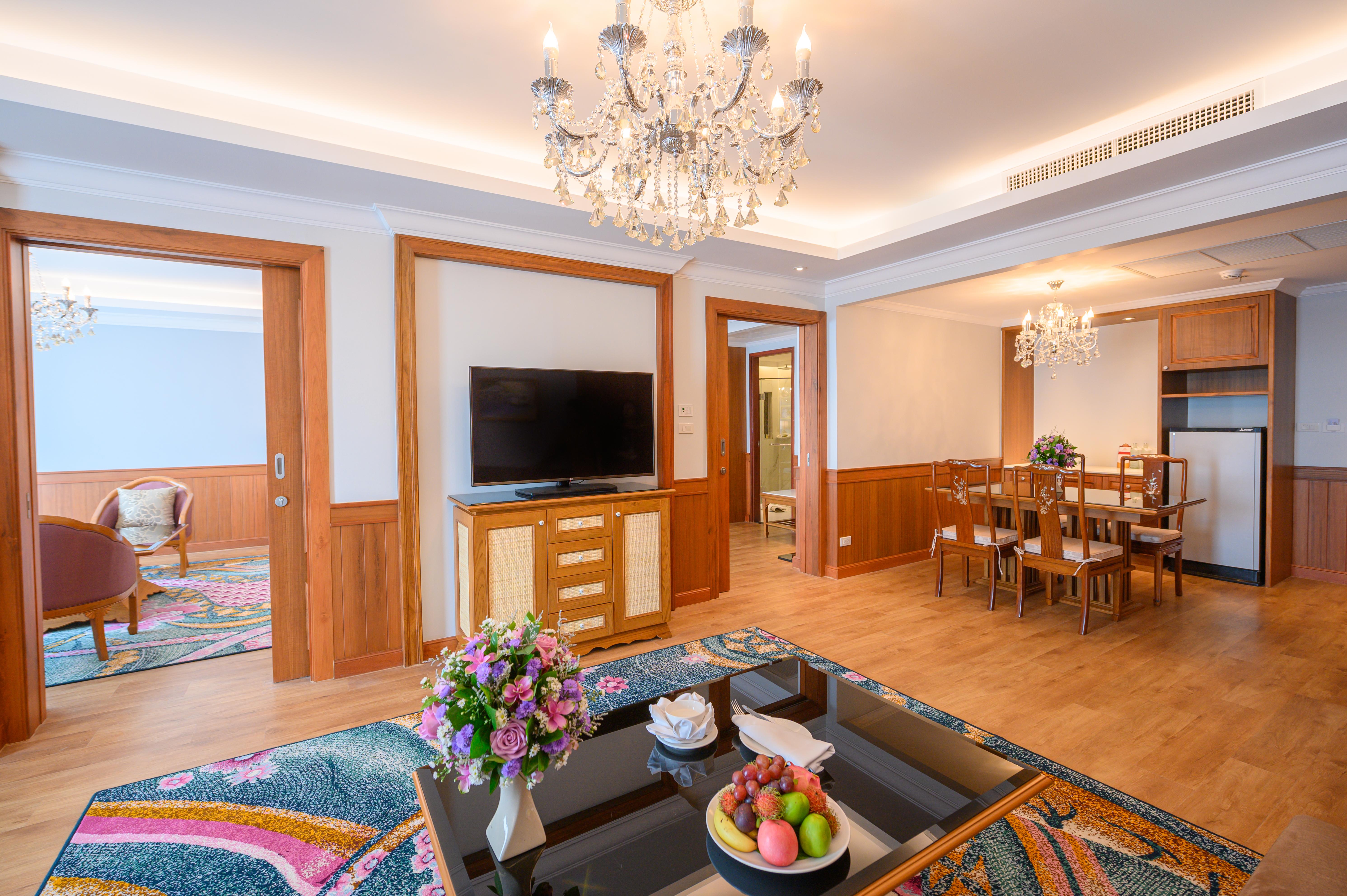 فندق إمبريس بريمير تشيانج ماي شيانغ ماي المظهر الخارجي الصورة A suite at the hotel