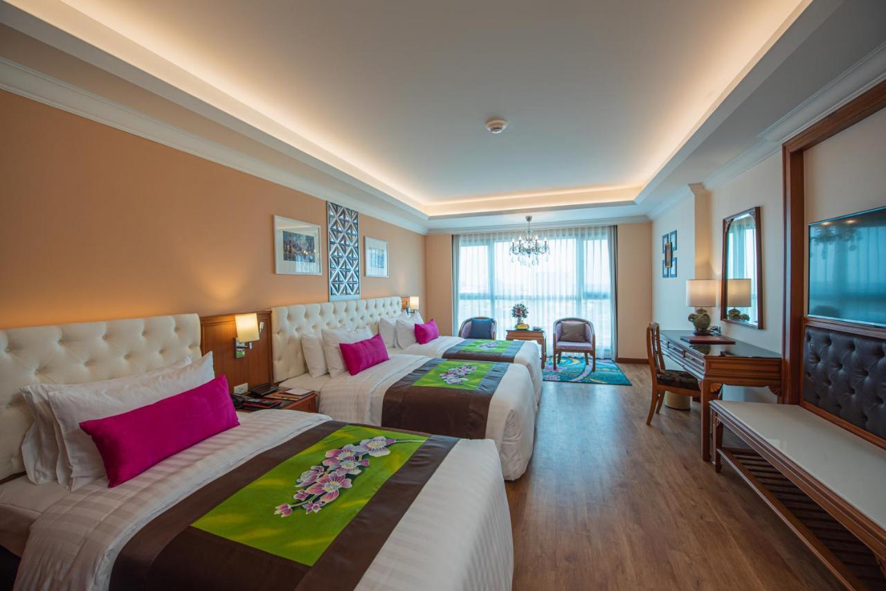 فندق إمبريس بريمير تشيانج ماي شيانغ ماي المظهر الخارجي الصورة Deluxe Family Room