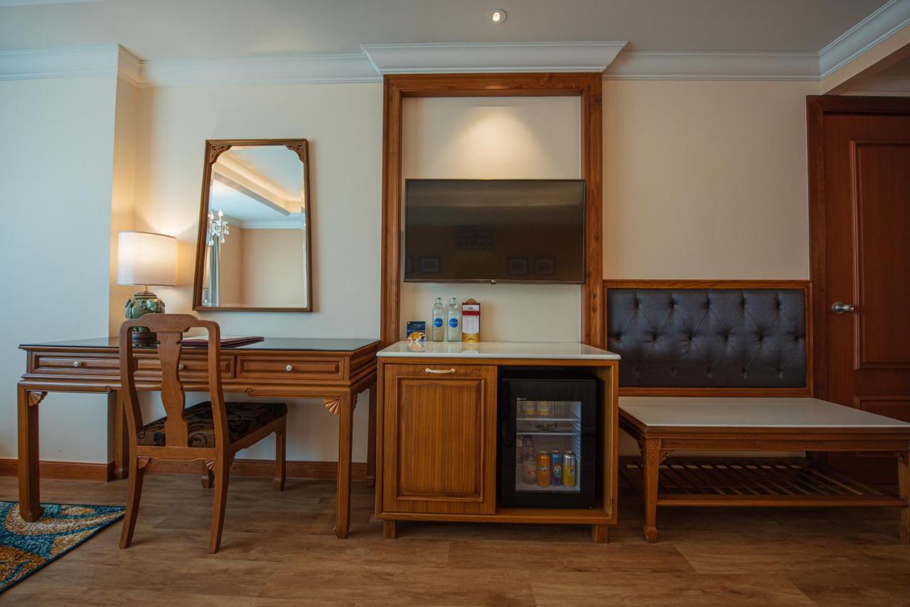 فندق إمبريس بريمير تشيانج ماي شيانغ ماي المظهر الخارجي الصورة A room at the hotel